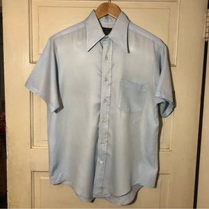Vintage 70s Robin’s Egg Blue Short-sleeve Collared Buttondown XL